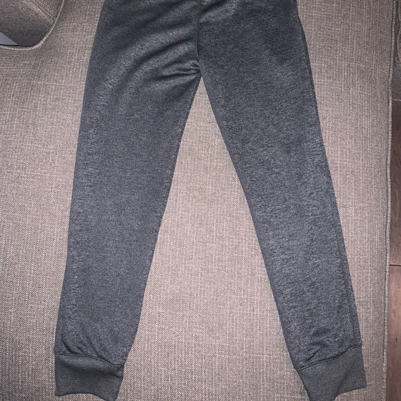 ***SOLD**** Boys Dri-Fit Jordan Pants - Picture 3 of 4